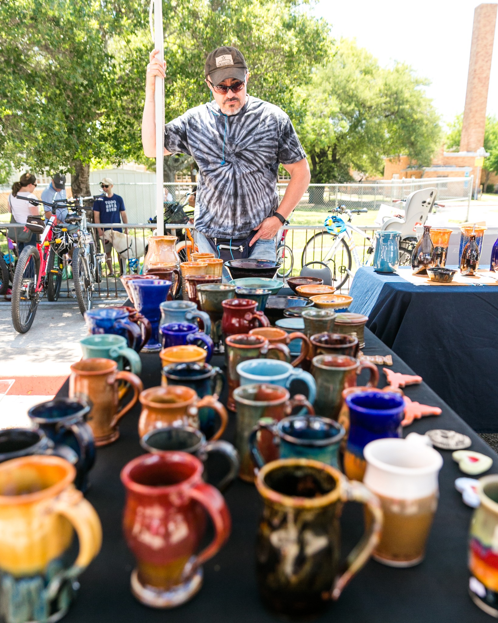 Handmade ceramics at the art market